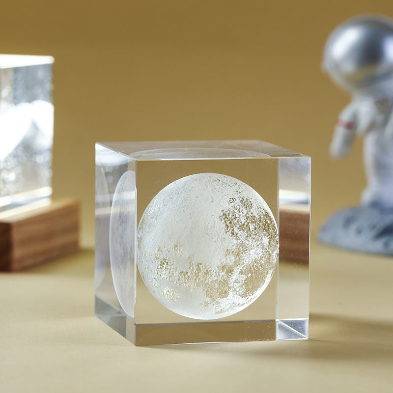 3D Moon Light - HOW DO I BUY THIS 4x4x4cm